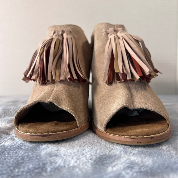 Toms Elba Peep Toe Booties Chunky Heel shoes with Tassels Apricot Suede‎ sz 6 - Picture 4 of 10